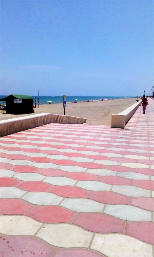 Estudio Frente Al Mar Roquetas de Mar Exterior foto